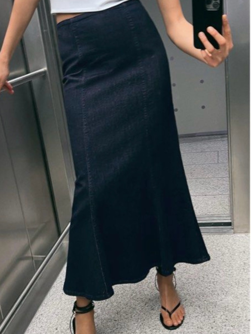 Denim Maxi Skirt - Women - Picture 2 of 3